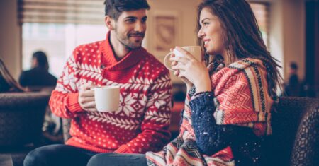 How to Start a Conversation: 12 Easy Ways to Talk to Anyone